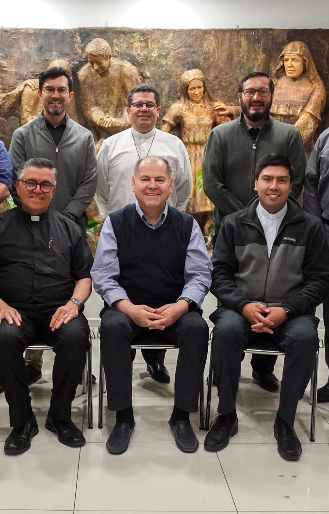 Liderazgo y carisma: Directores nuevos inician jornada de inducción